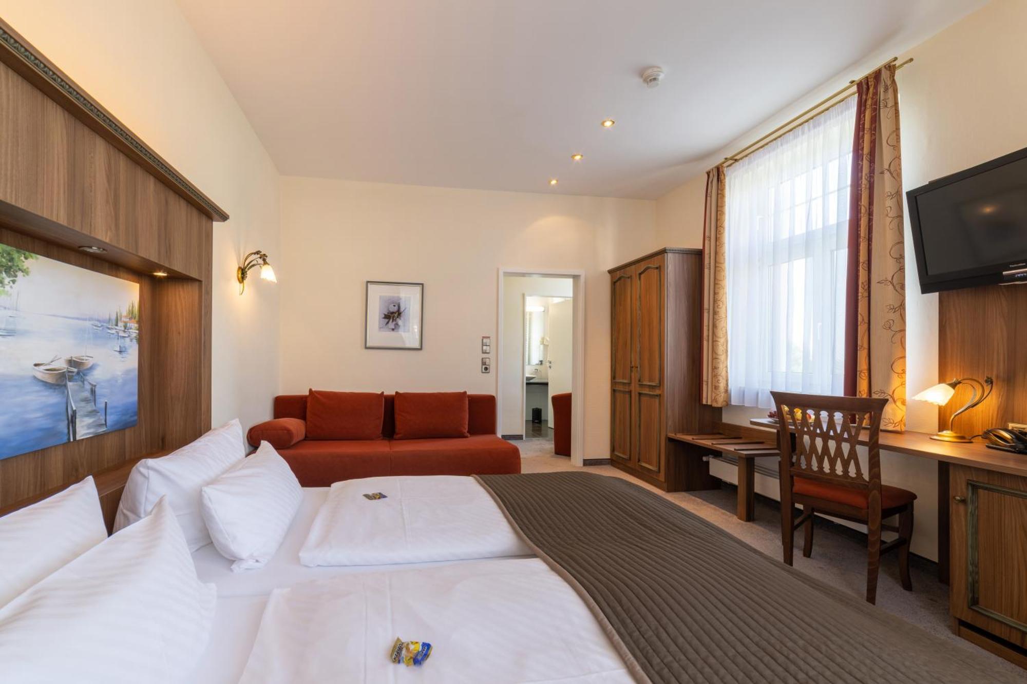 Hotel Schoengarten Garni Lindau  Bagian luar foto